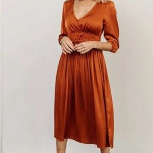Elegant Rust Midi Dress